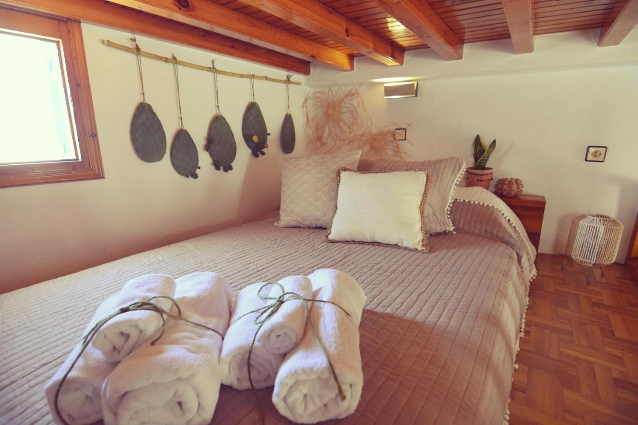 Bright & Relaxing Loft With Attic Room In The Heart Of Mykonos City Mykonos Town Exteriör bild